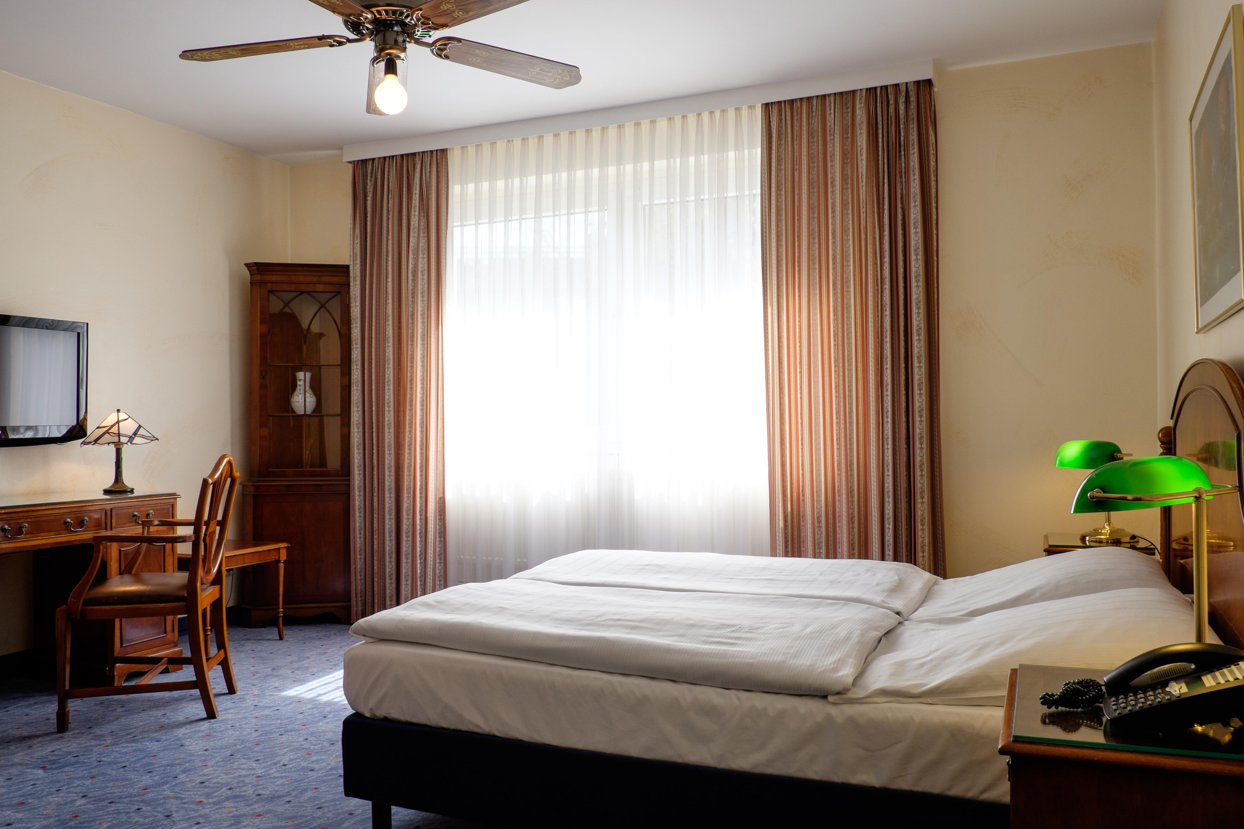 Hotel Koenigshof Am Funkturm Hannover Bilik gambar