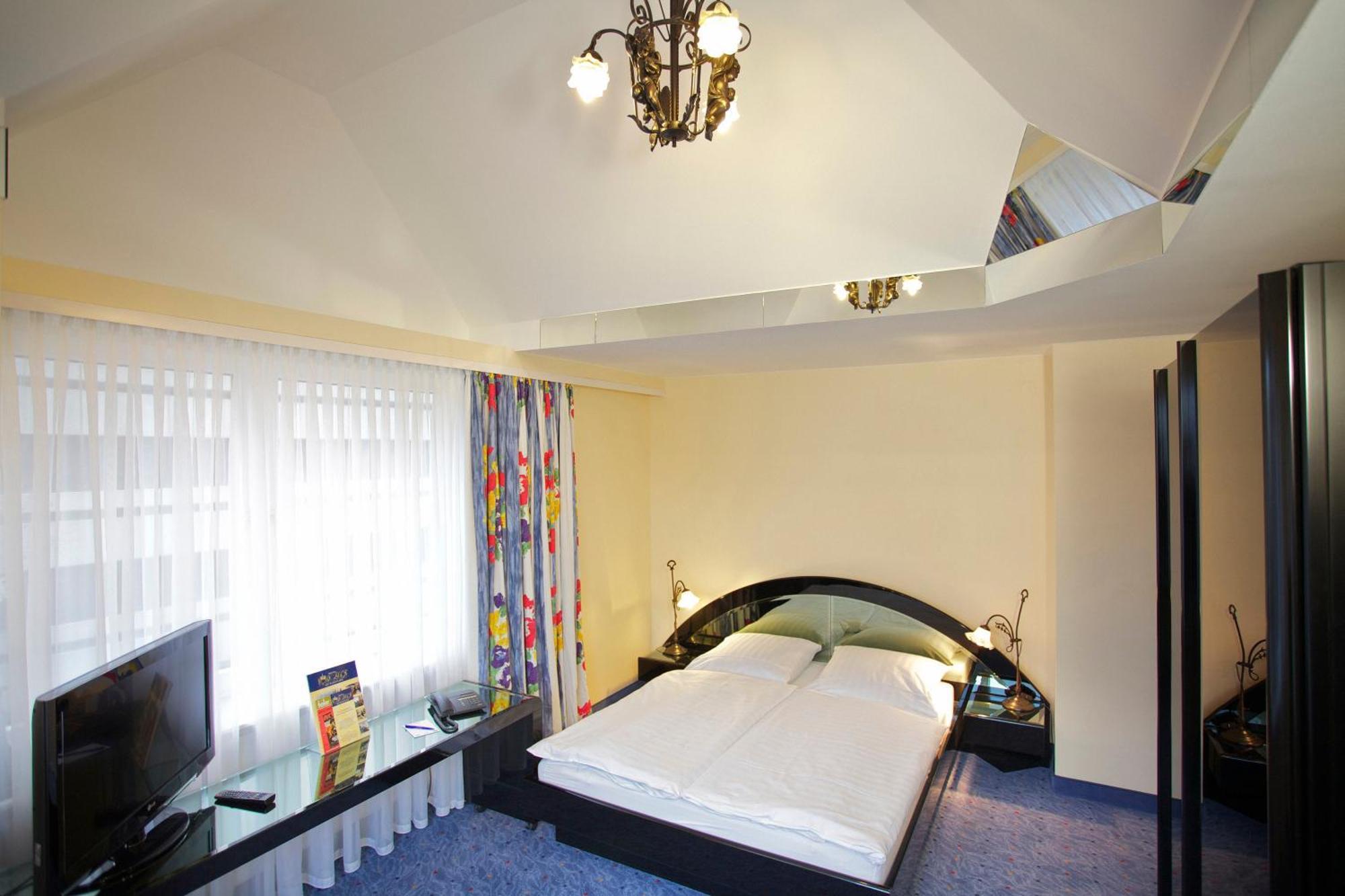 Hotel Koenigshof Am Funkturm Hannover Bilik gambar
